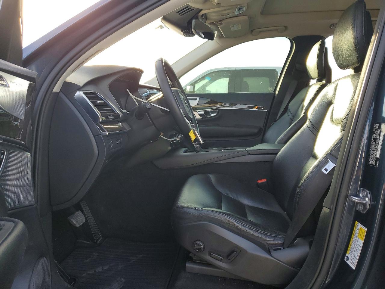 2018 VOLVO XC90 T6 photo 19