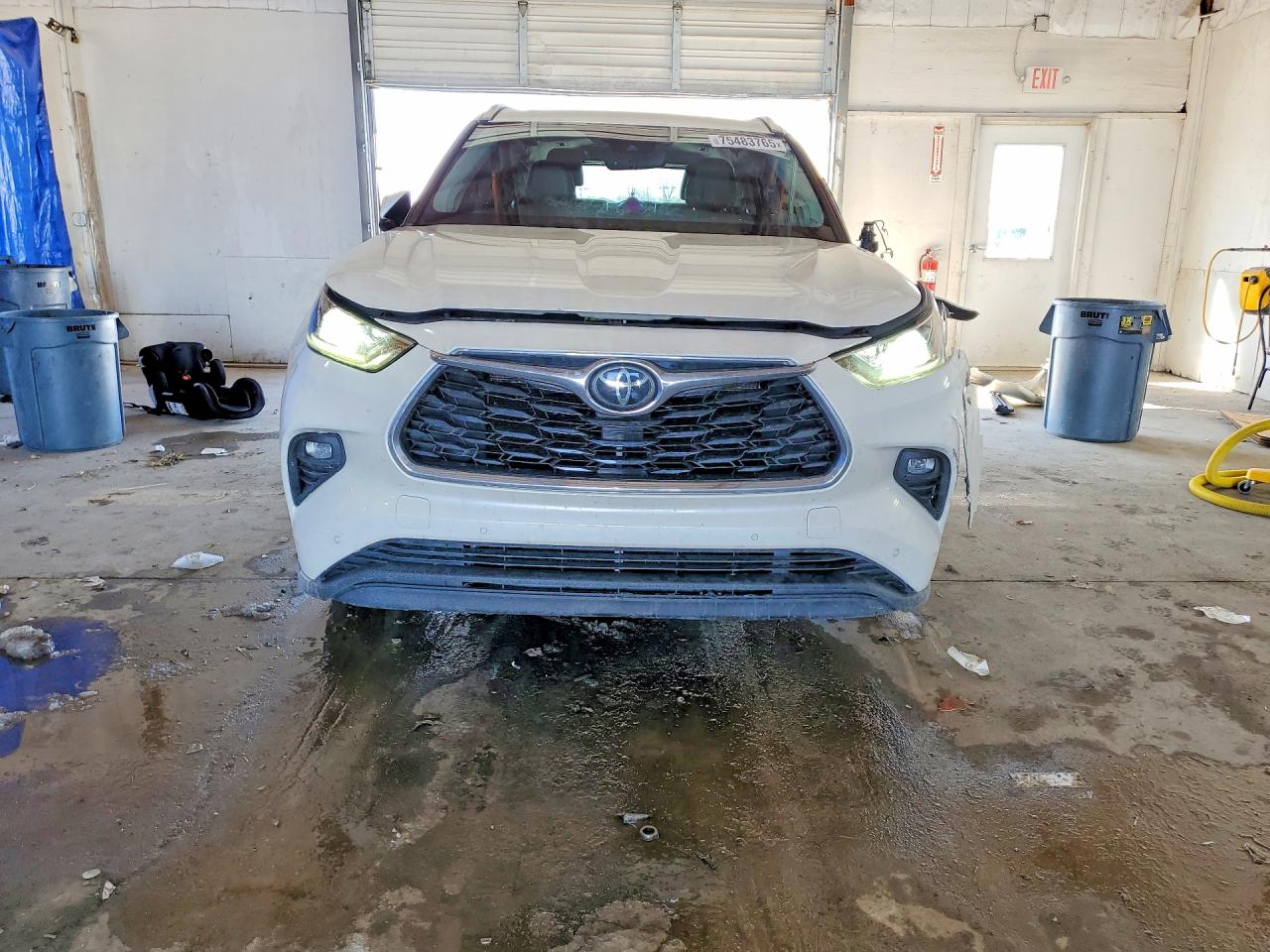 2020 TOYOTA HIGHLANDER LIMITED photo 13