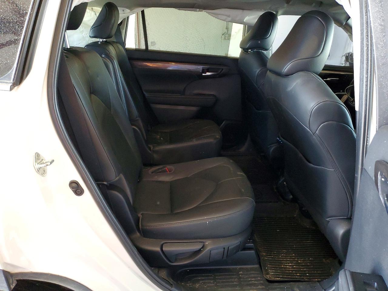 2020 TOYOTA HIGHLANDER LIMITED photo 31