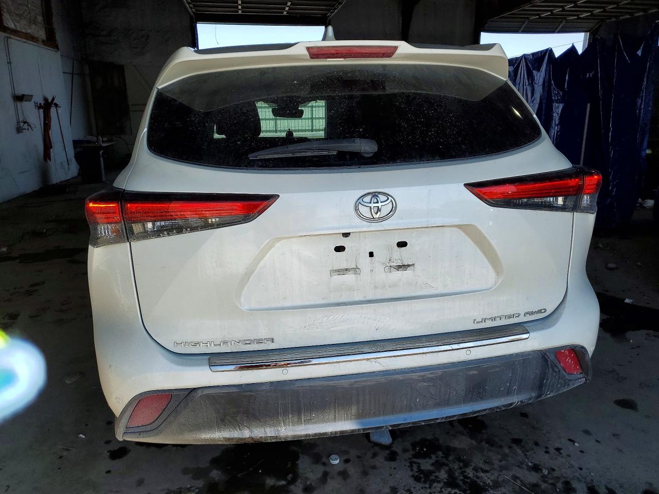 2020 TOYOTA HIGHLANDER LIMITED photo 16