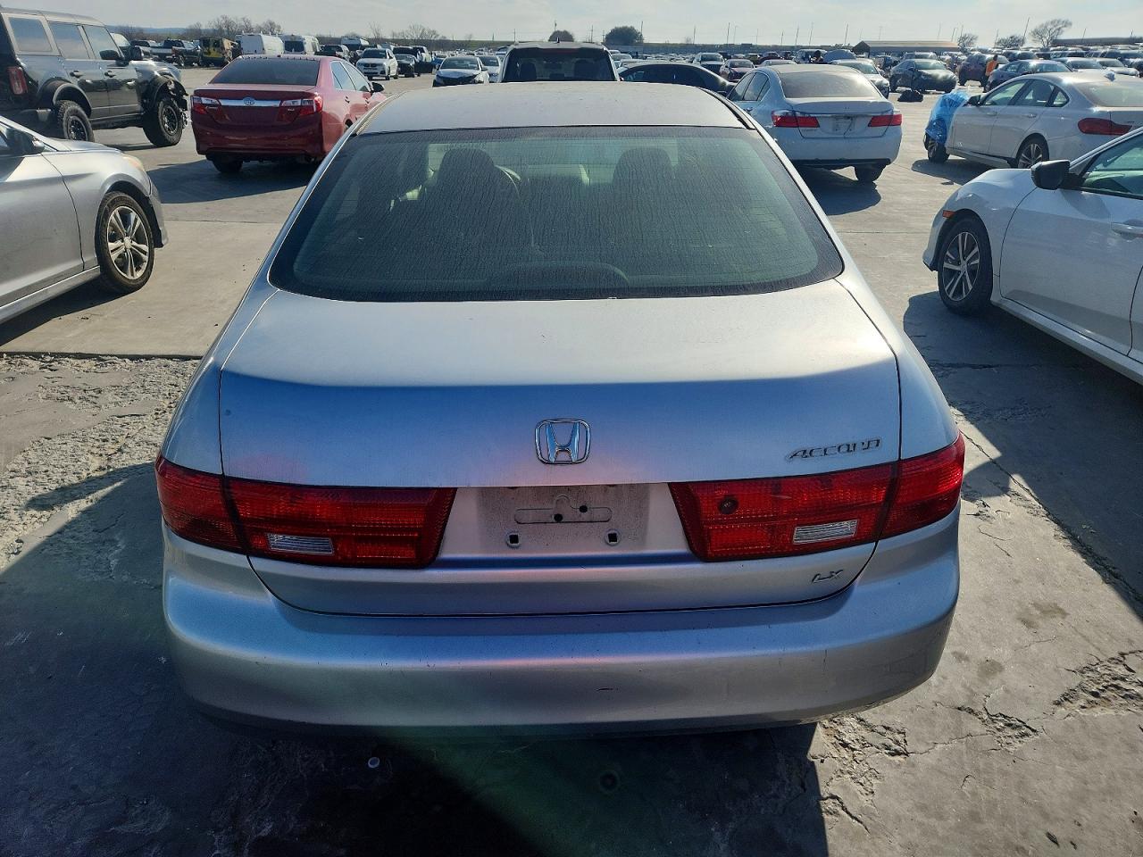 2005 HONDA ACCORD LX photo 11