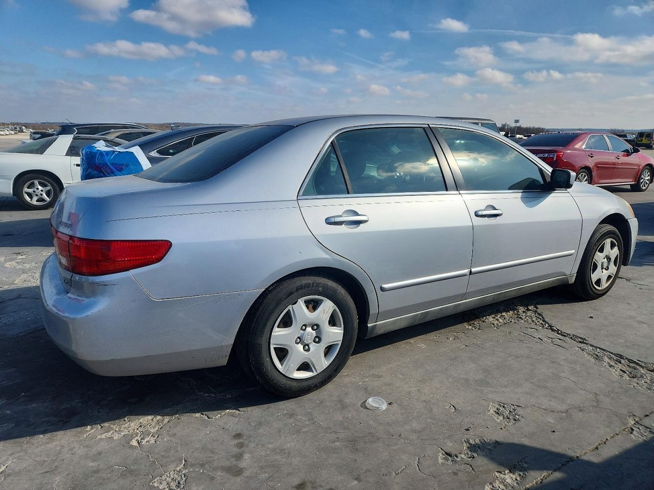 2005 HONDA ACCORD LX photo 5