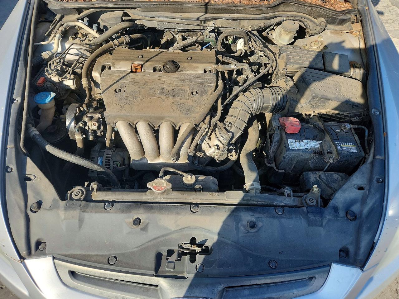 2005 HONDA ACCORD LX photo 21