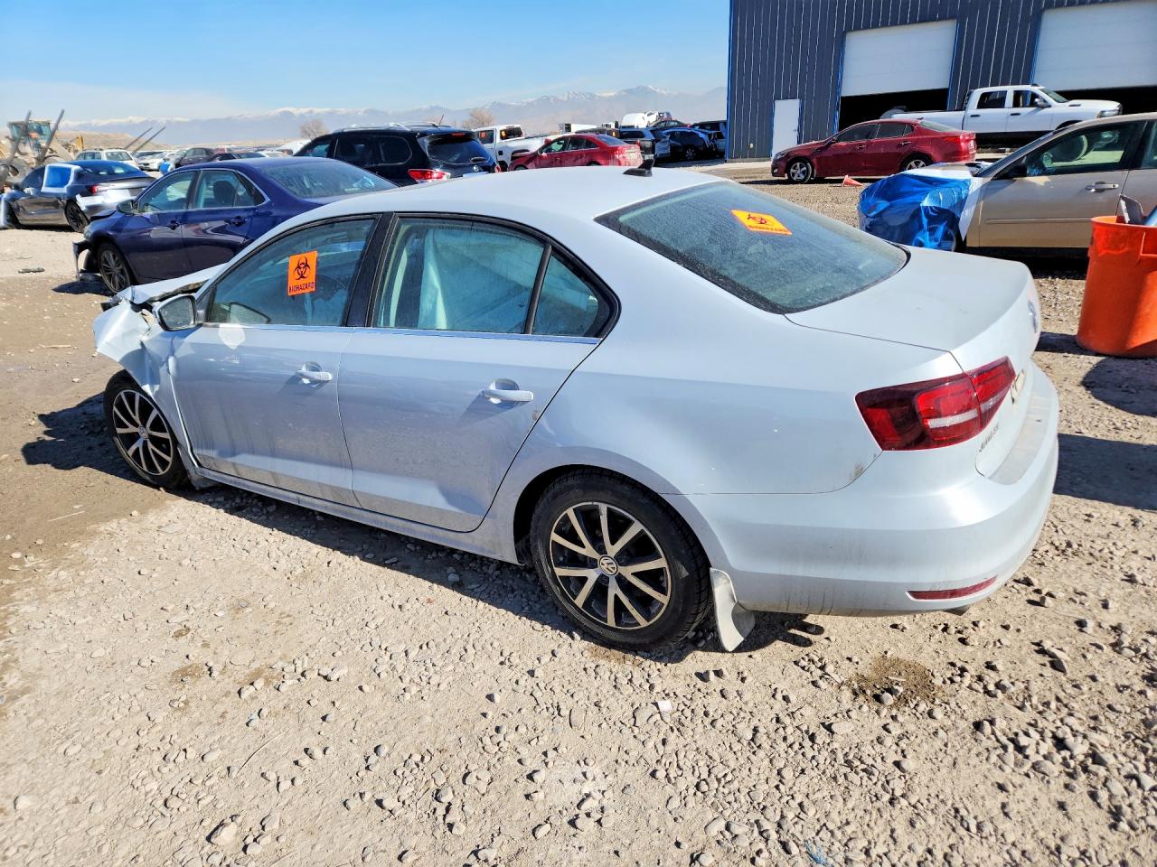 2018 VOLKSWAGEN JETTA SE photo 2