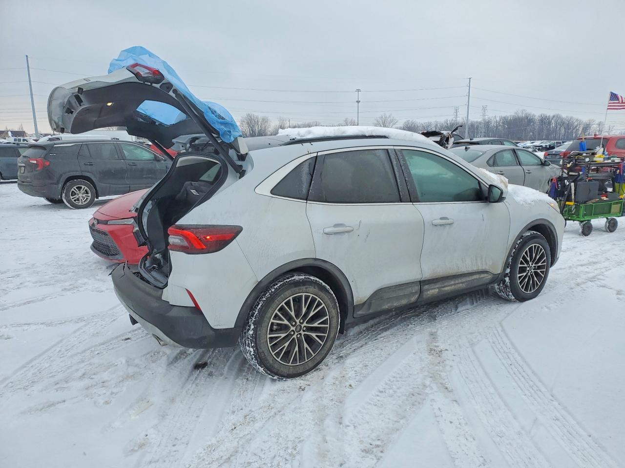 2025 FORD ESCAPE photo 5