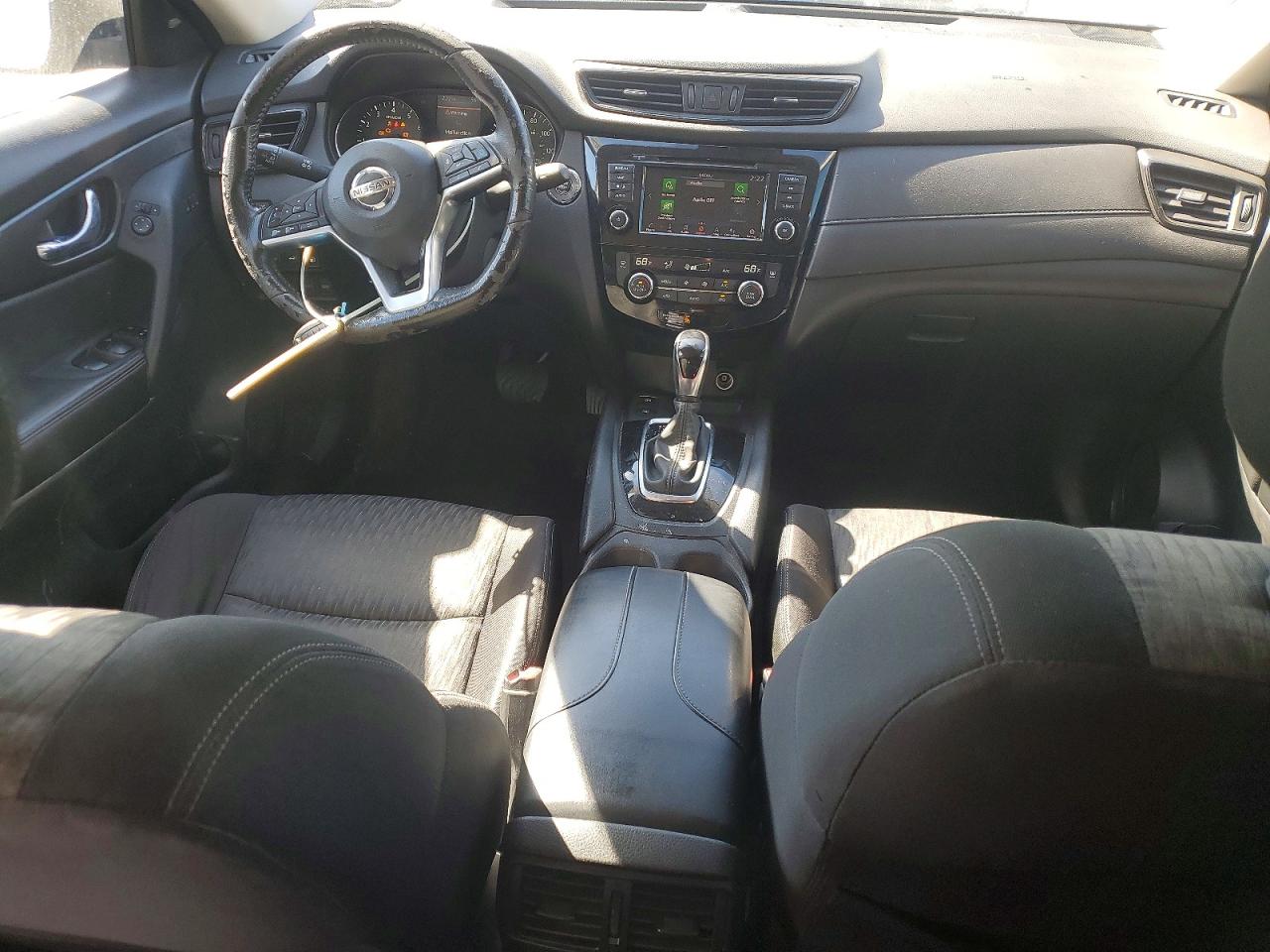 2020 NISSAN ROGUE SV photo 8