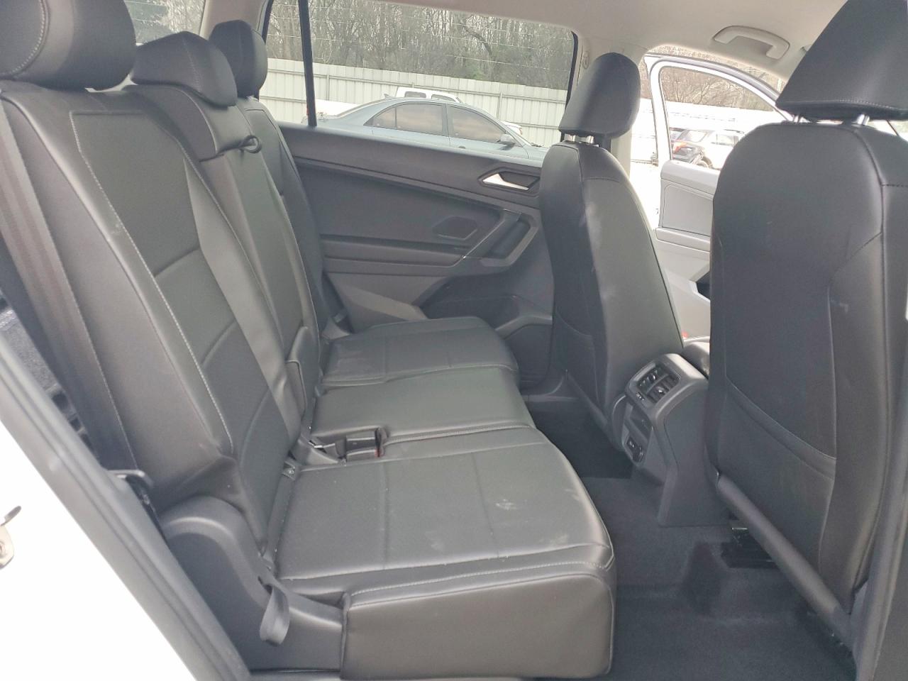 2020 VOLKSWAGEN TIGUAN SE photo 28