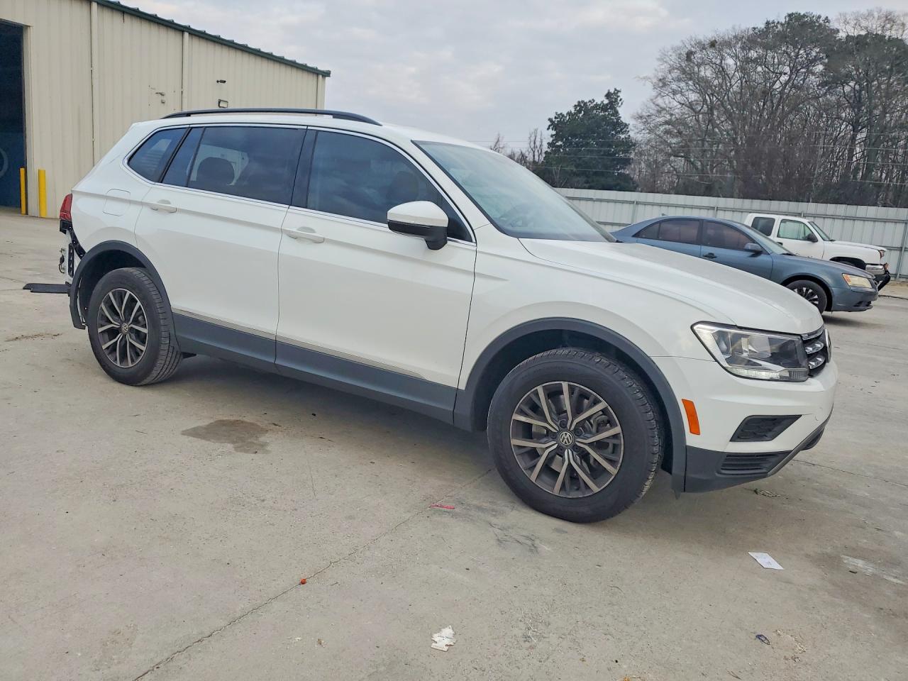 2020 VOLKSWAGEN TIGUAN SE photo 10