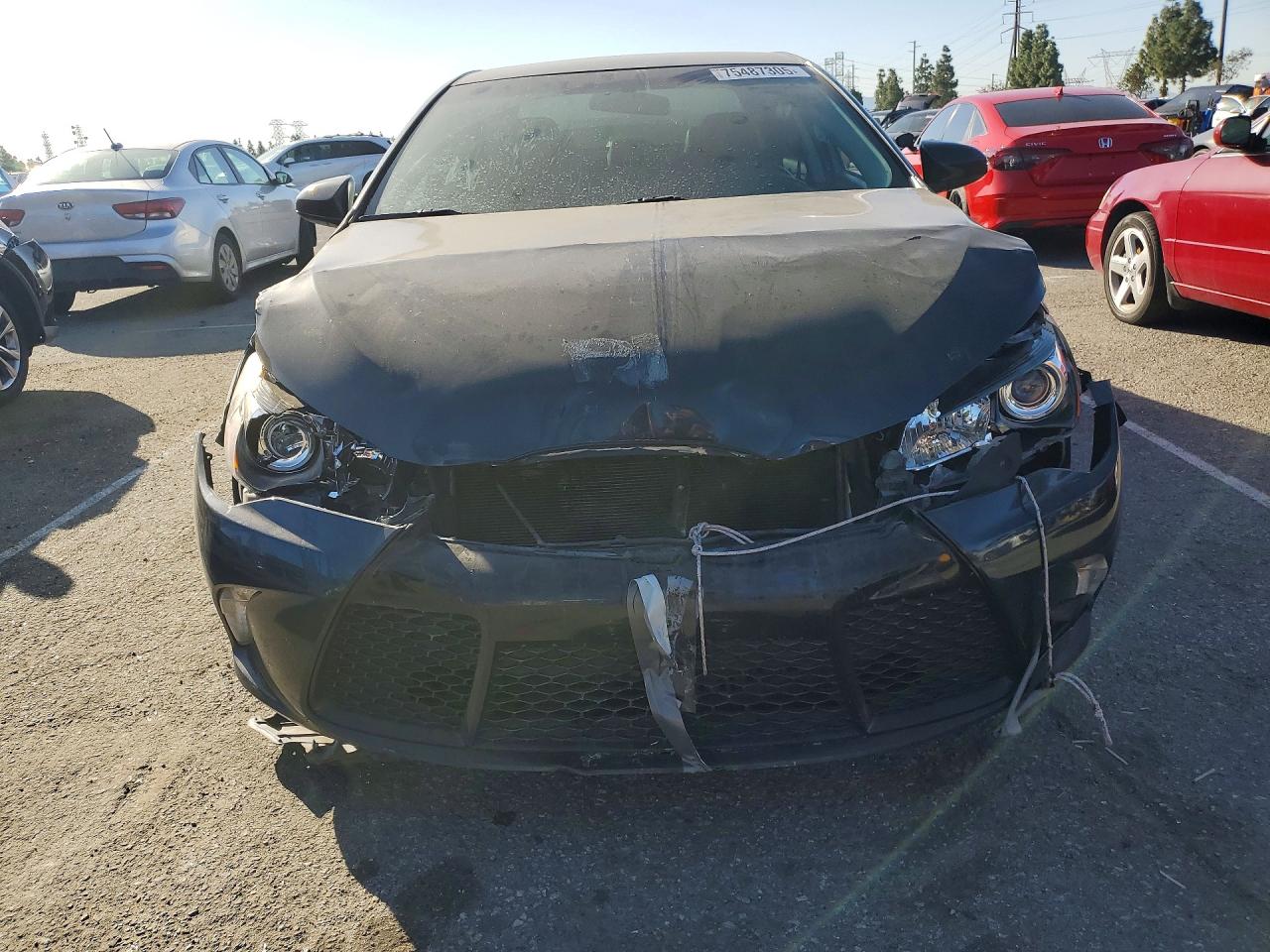 2017 TOYOTA CAMRY SE photo 9