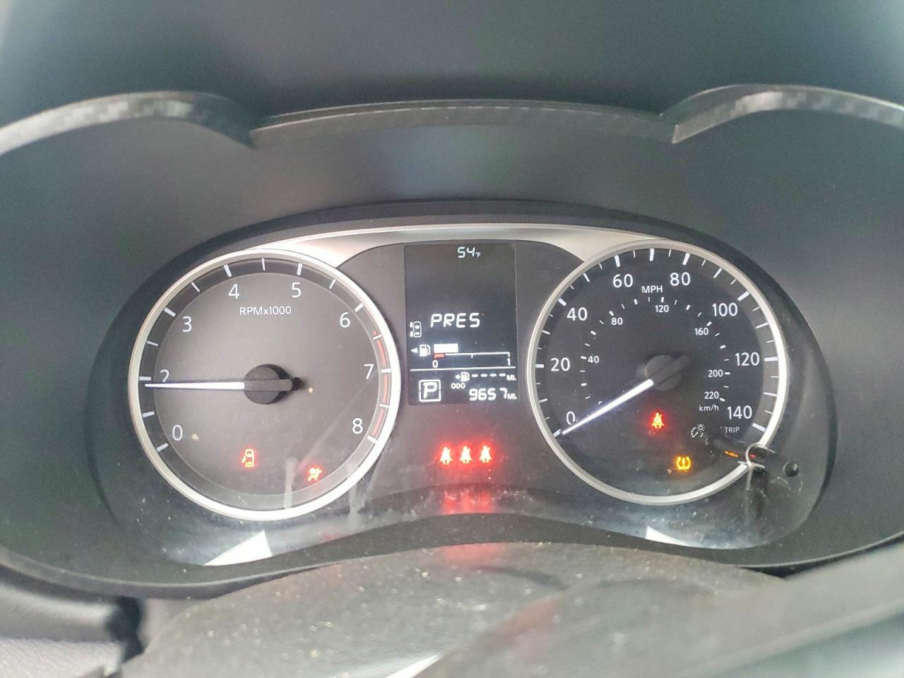 2024 NISSAN VERSA S photo 9