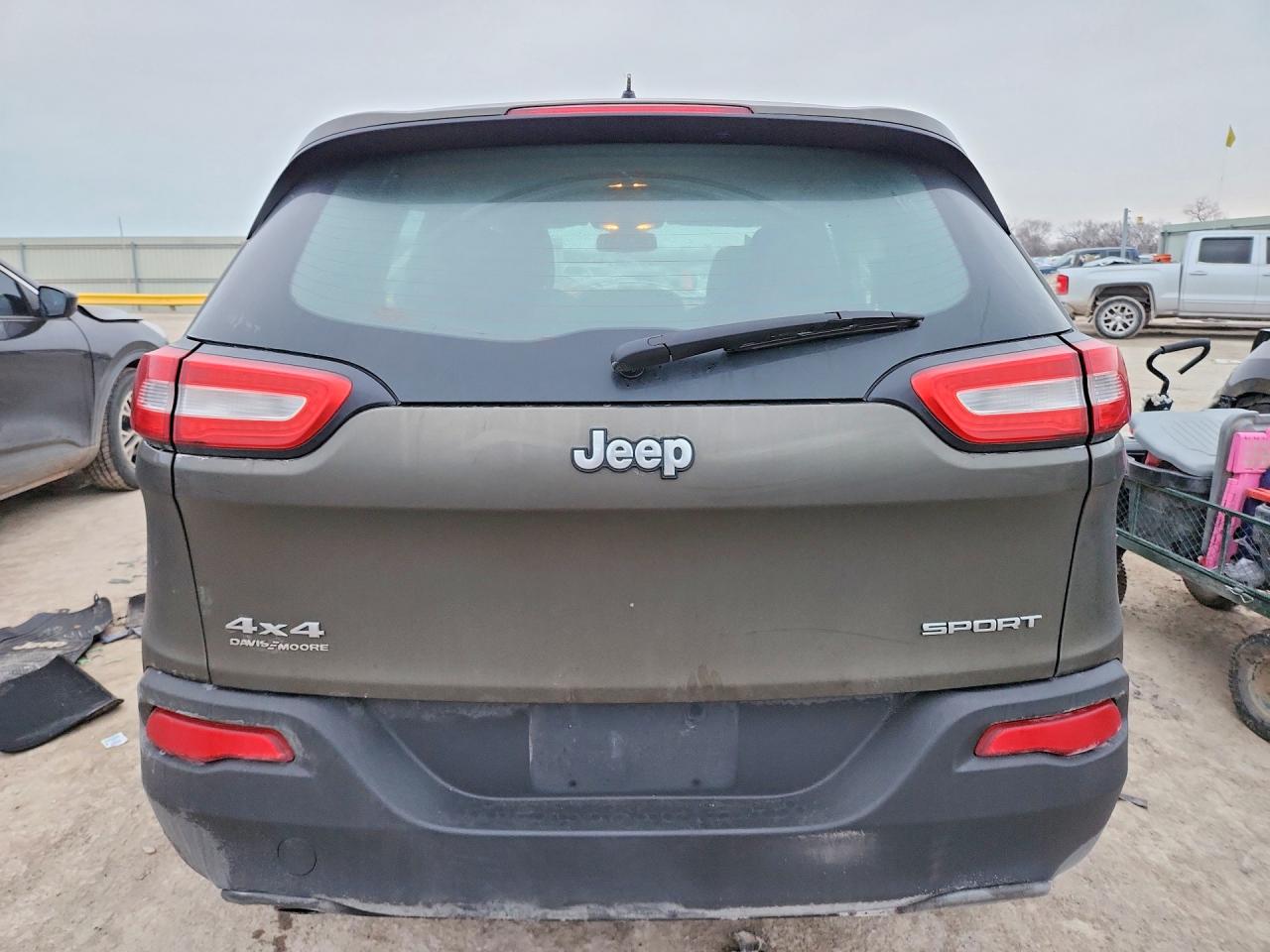 2015 JEEP CHEROKEE SPORT photo 6