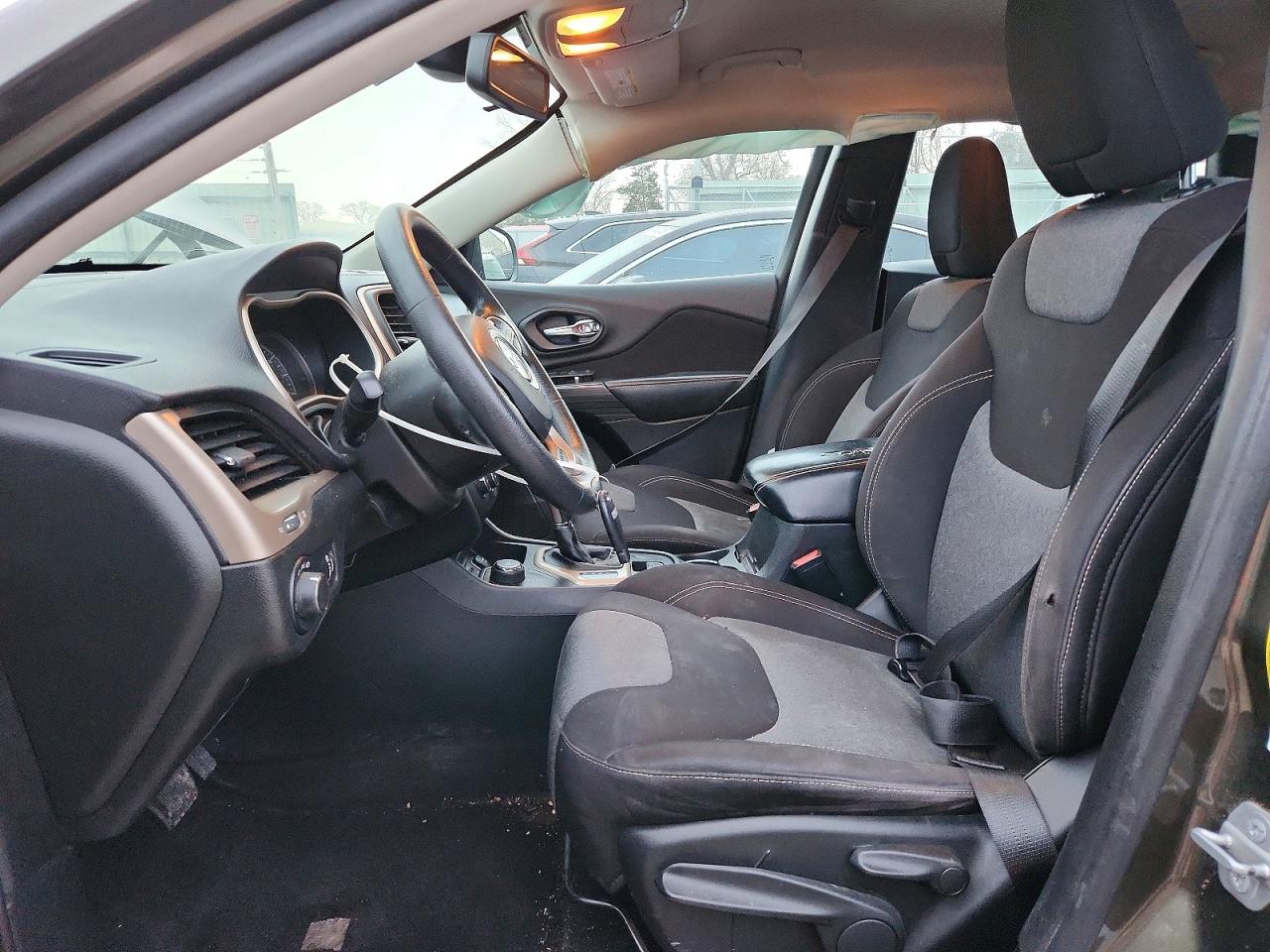 2015 JEEP CHEROKEE SPORT photo 7
