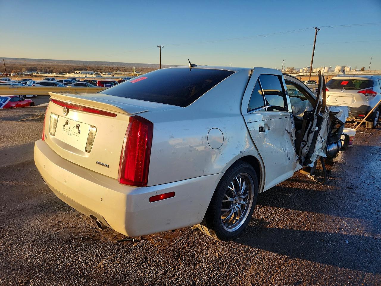2005 CADILLAC STS photo 5