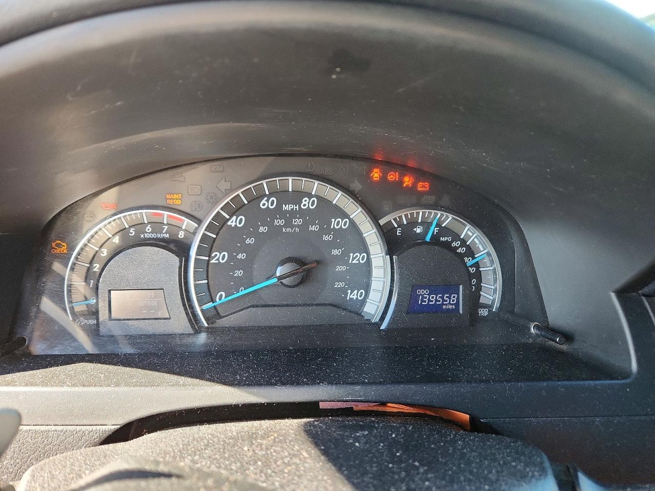 2014 TOYOTA CAMRY L photo 25