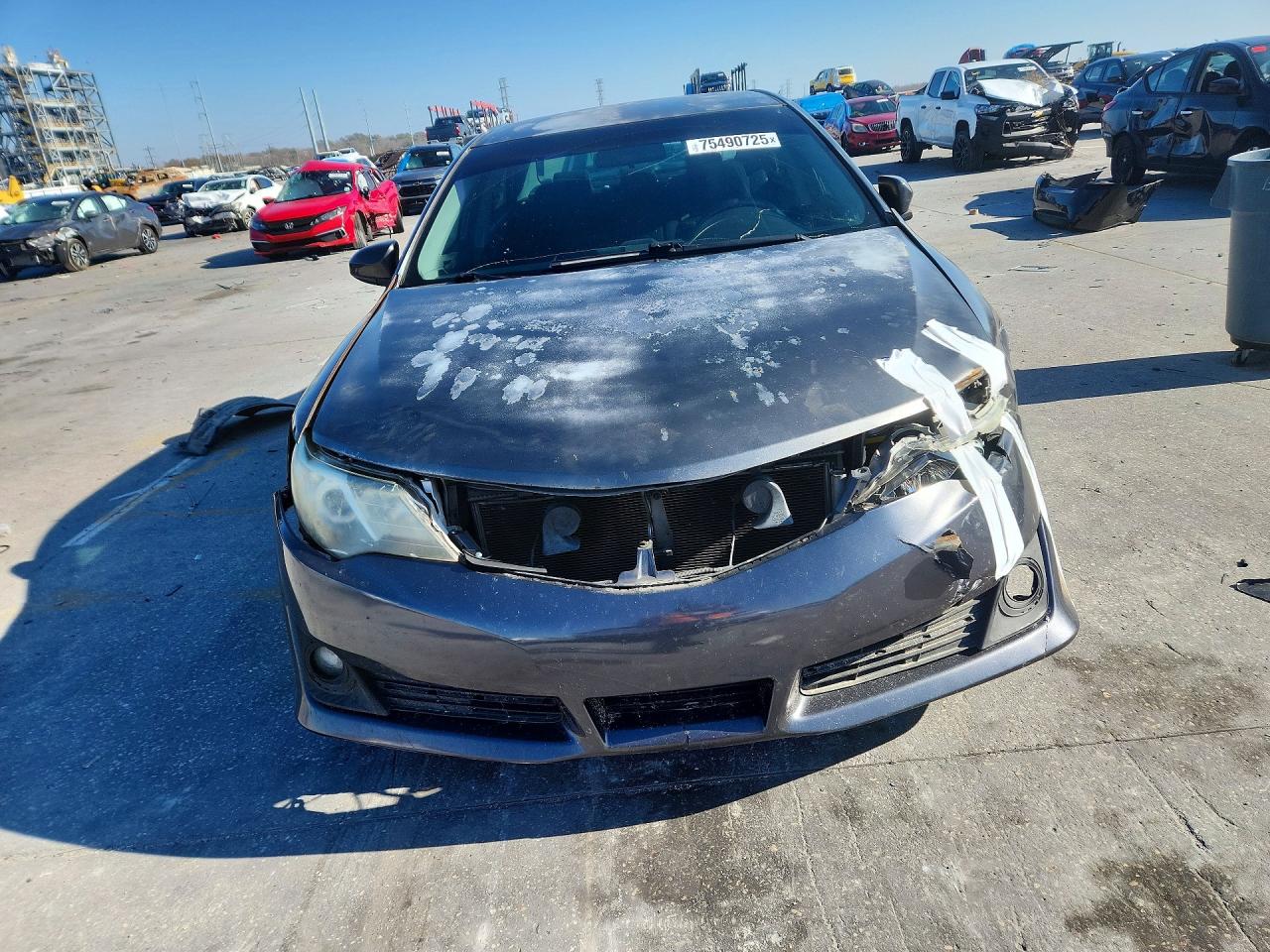2014 TOYOTA CAMRY L photo 13
