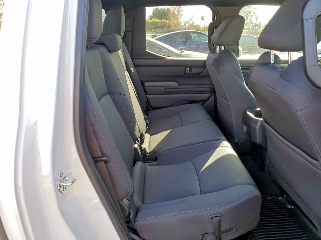 2025 TOYOTA TACOMA DOUBLE CAB photo 19