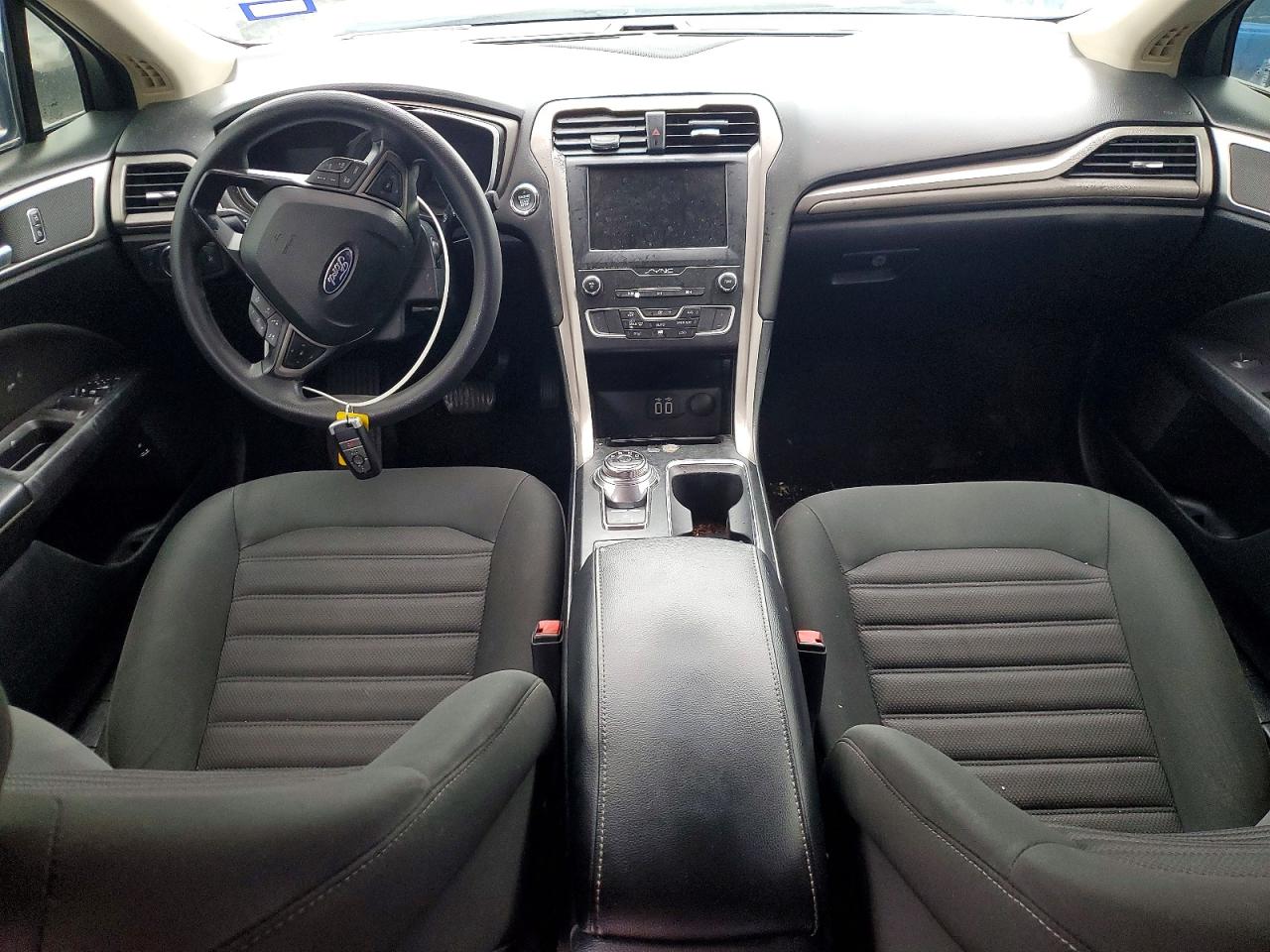 2019 FORD FUSION photo 16