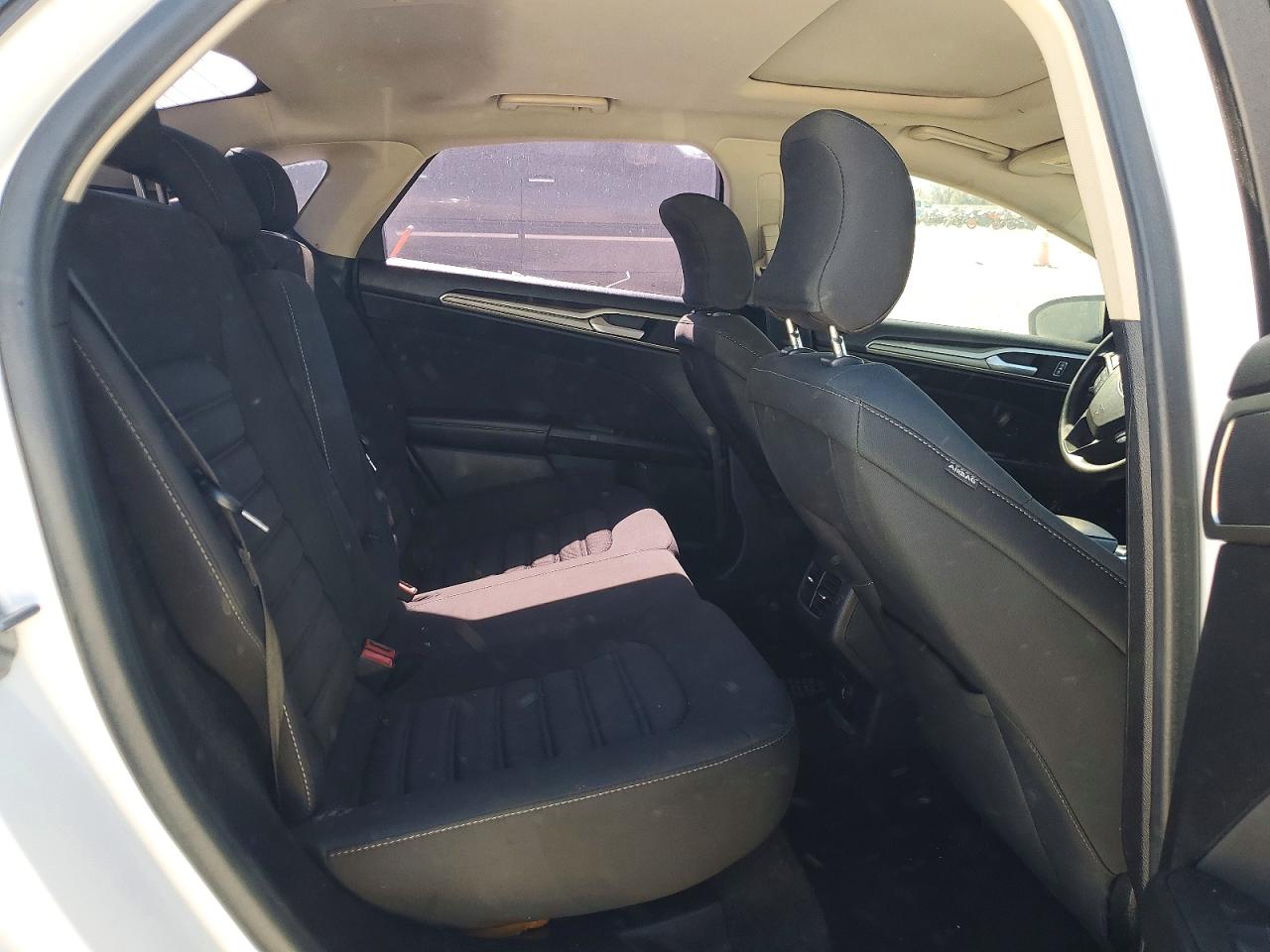2019 FORD FUSION photo 19
