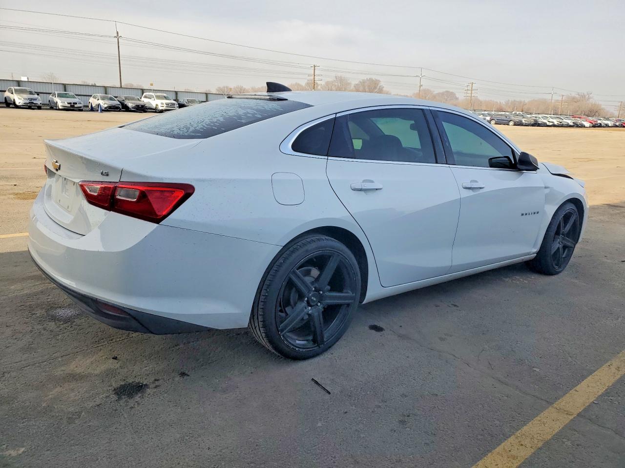 2016 CHEVROLET MALIBU LS photo 3