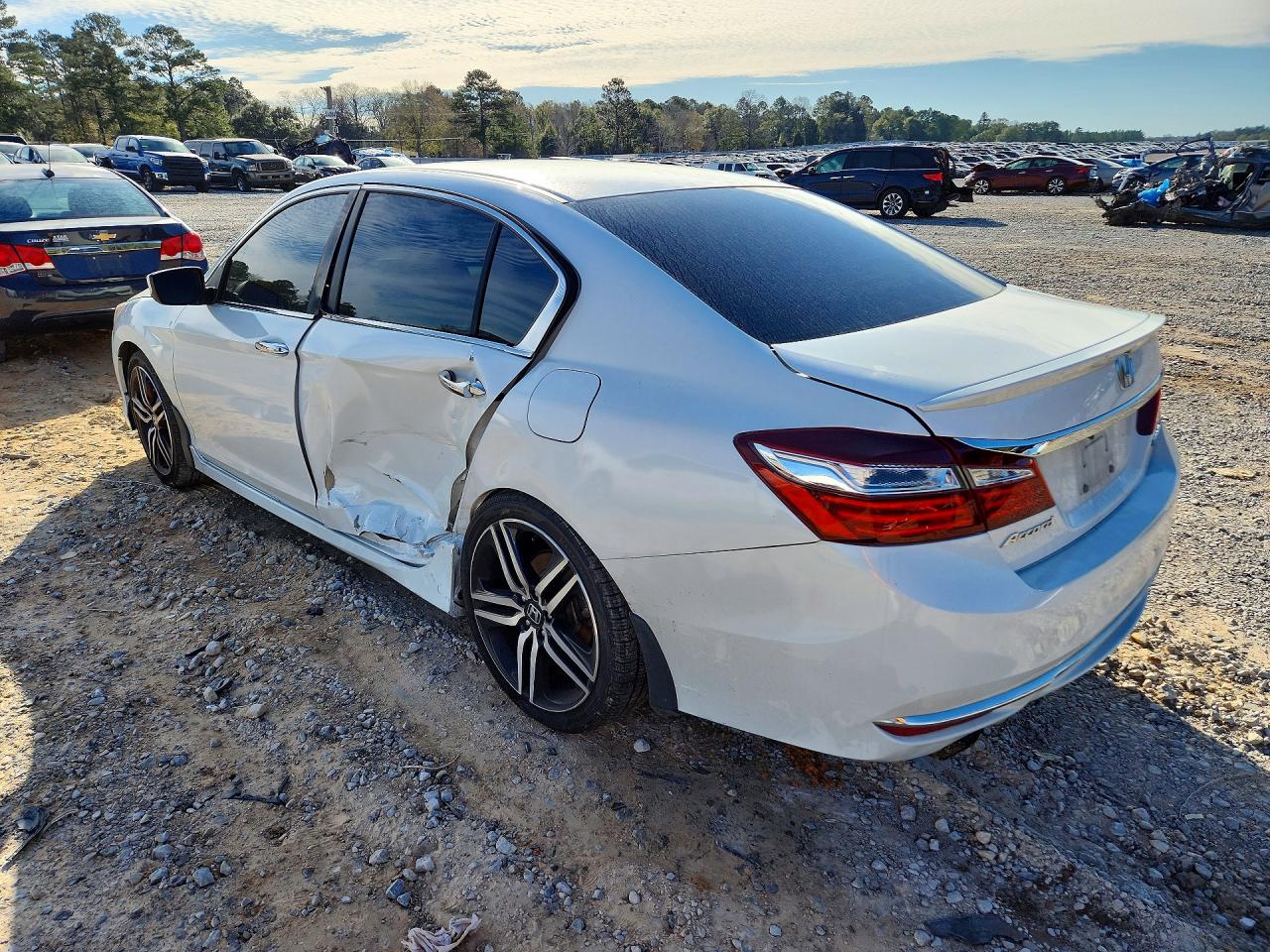 2017 HONDA ACCORD SPORT photo 2