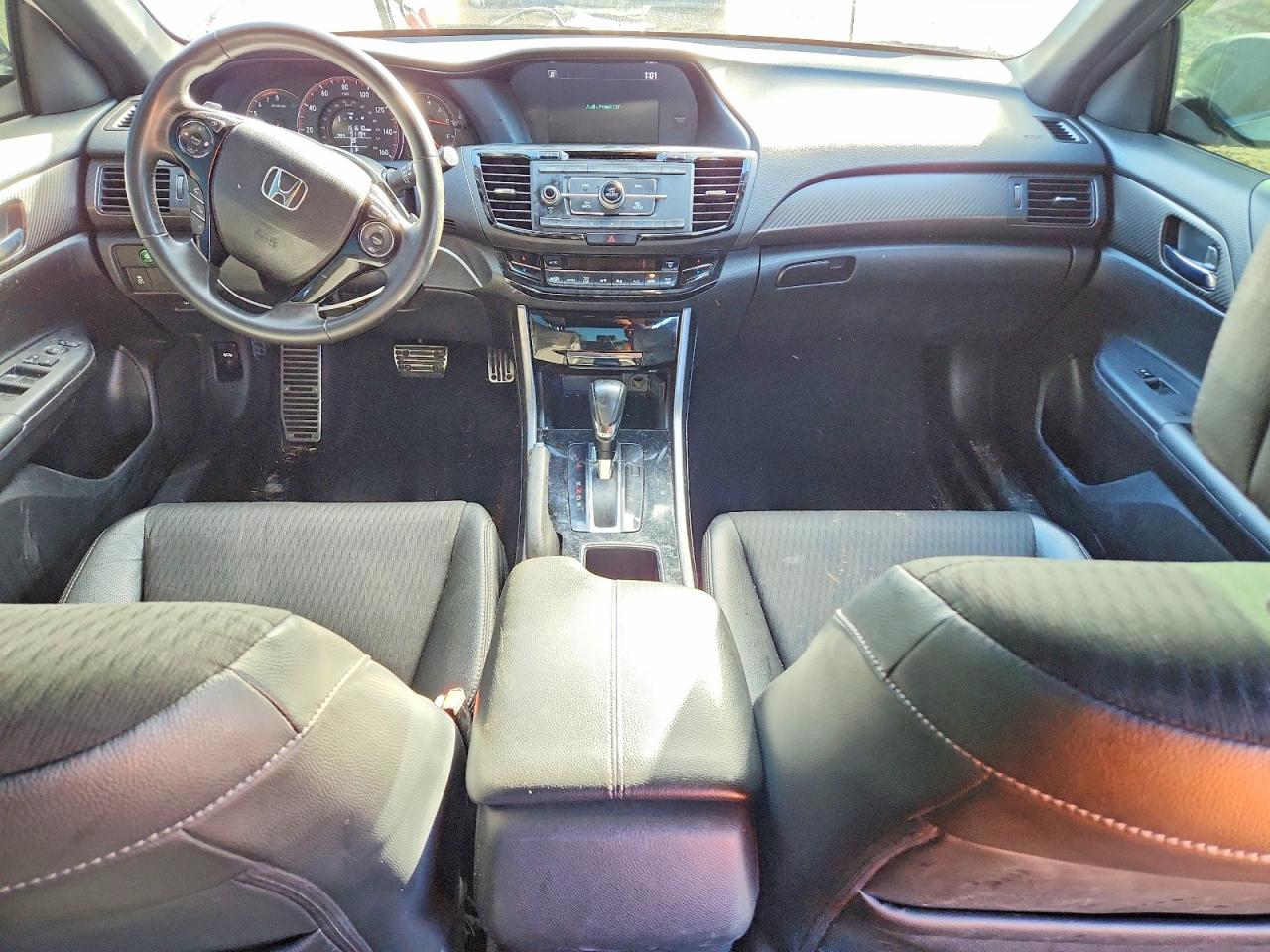 2017 HONDA ACCORD SPORT photo 8