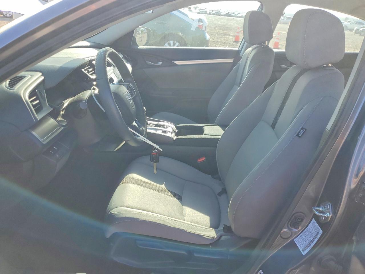 2020 HONDA CIVIC LX photo 13