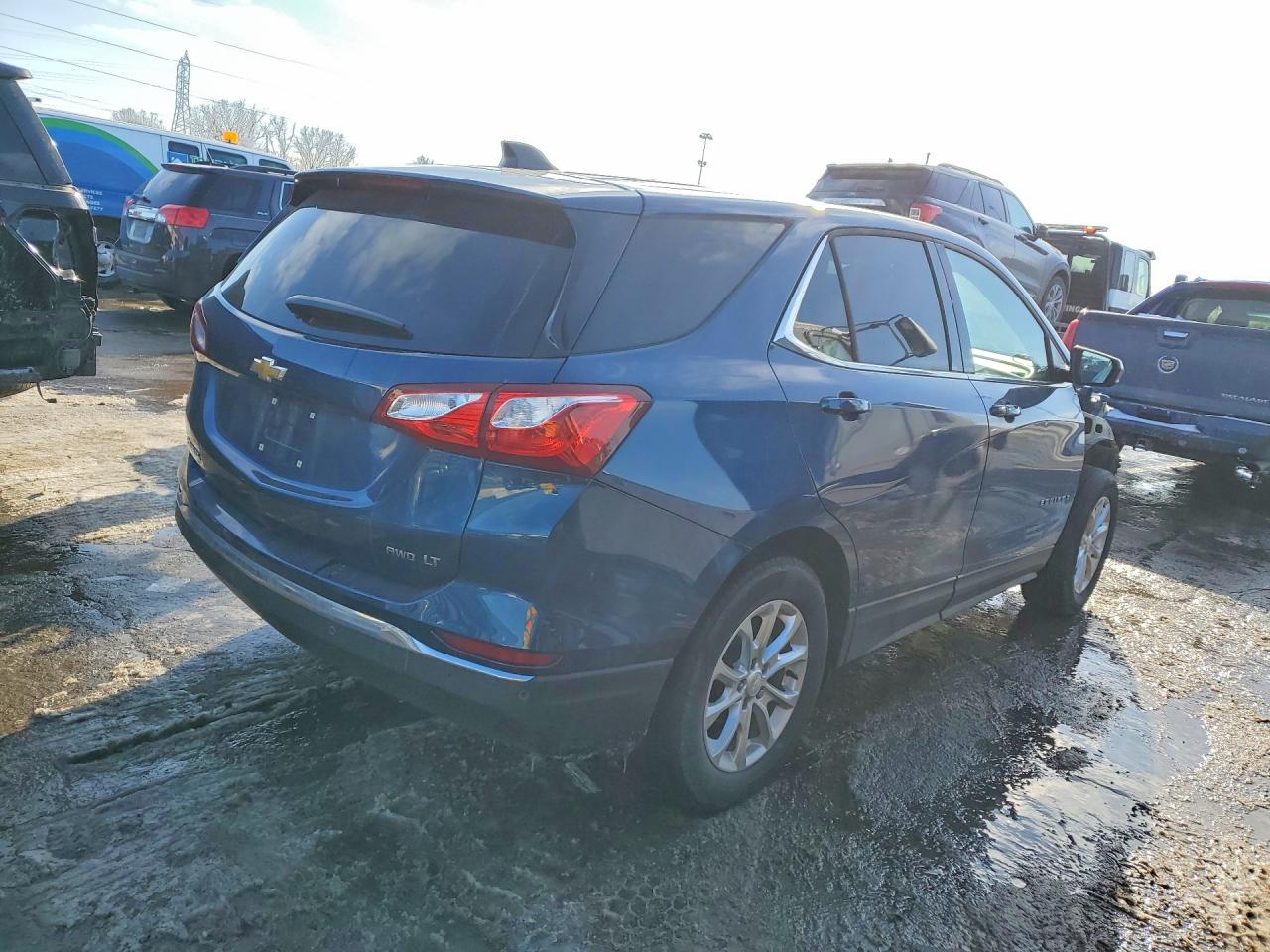 2020 CHEVROLET EQUINOX LT photo 3