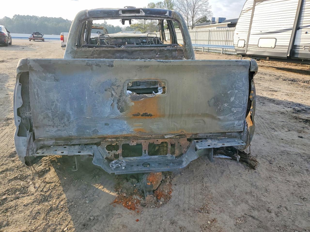 2019 TOYOTA TACOMA DOUBLE CAB photo 6