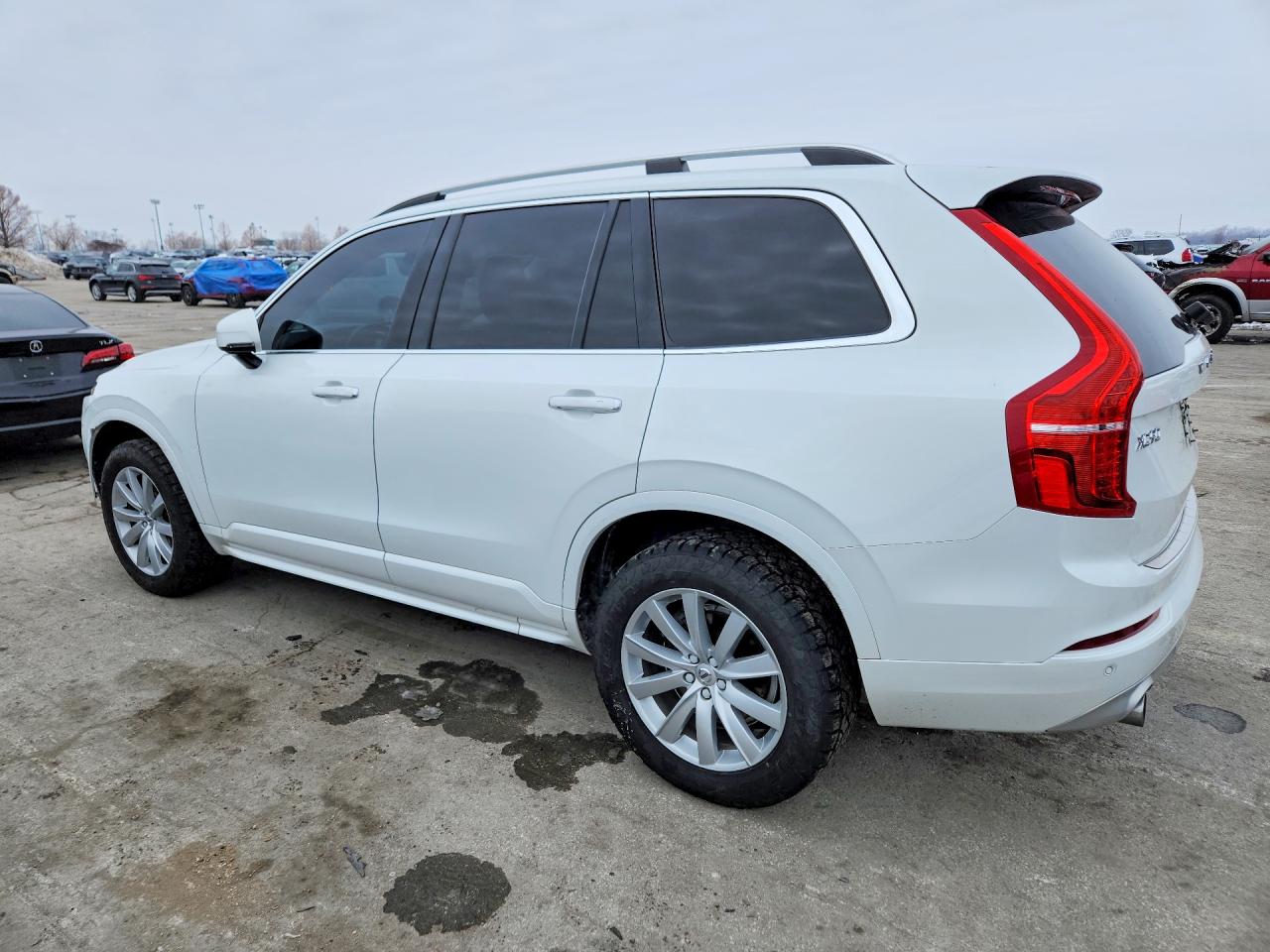 2019 VOLVO XC90 T5 MOMENTUM photo 2