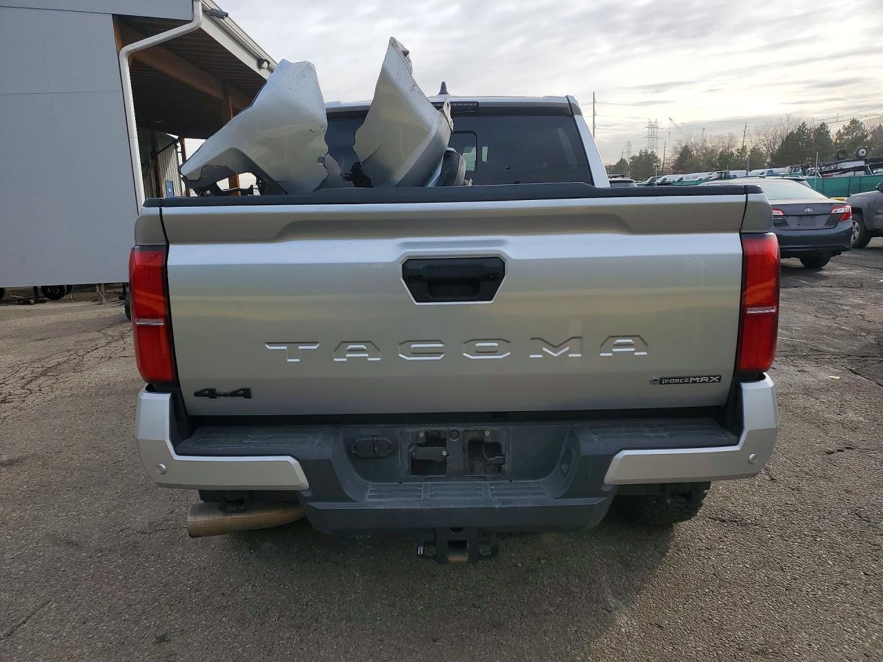 2024 TOYOTA TACOMA TRD OFF-ROAD HV photo 16