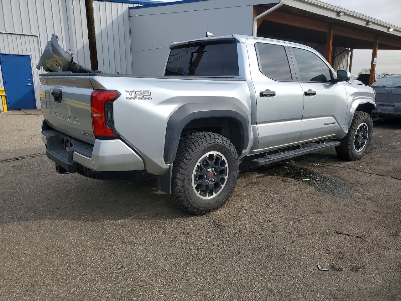 2024 TOYOTA TACOMA TRD OFF-ROAD HV photo 7