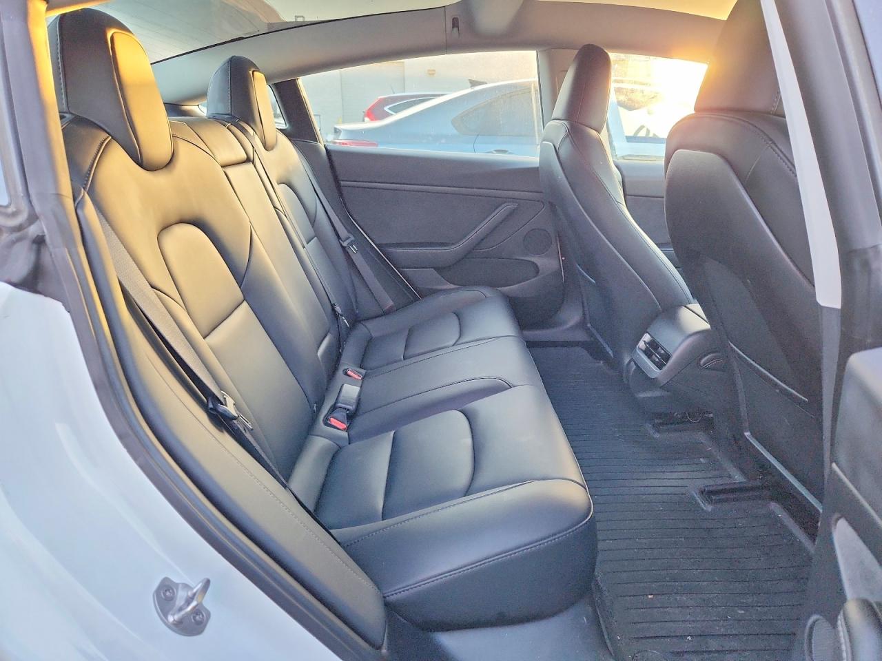 2023 TESLA MODEL 3 photo 10