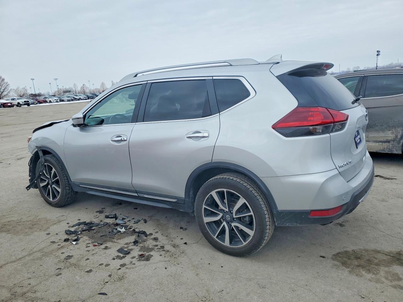 2019 NISSAN ROGUE S photo 3