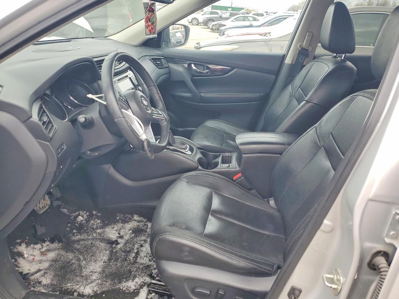 2019 NISSAN ROGUE S photo 13