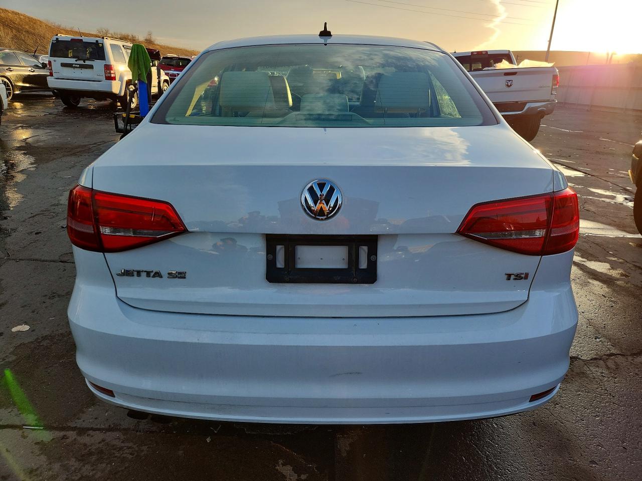 2015 VOLKSWAGEN JETTA SE photo 11