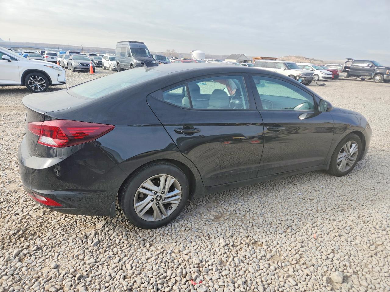 2020 HYUNDAI ELANTRA VALUE EDITION photo 3