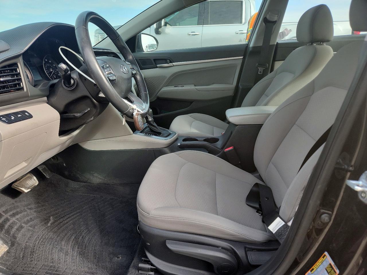 2020 HYUNDAI ELANTRA VALUE EDITION photo 7