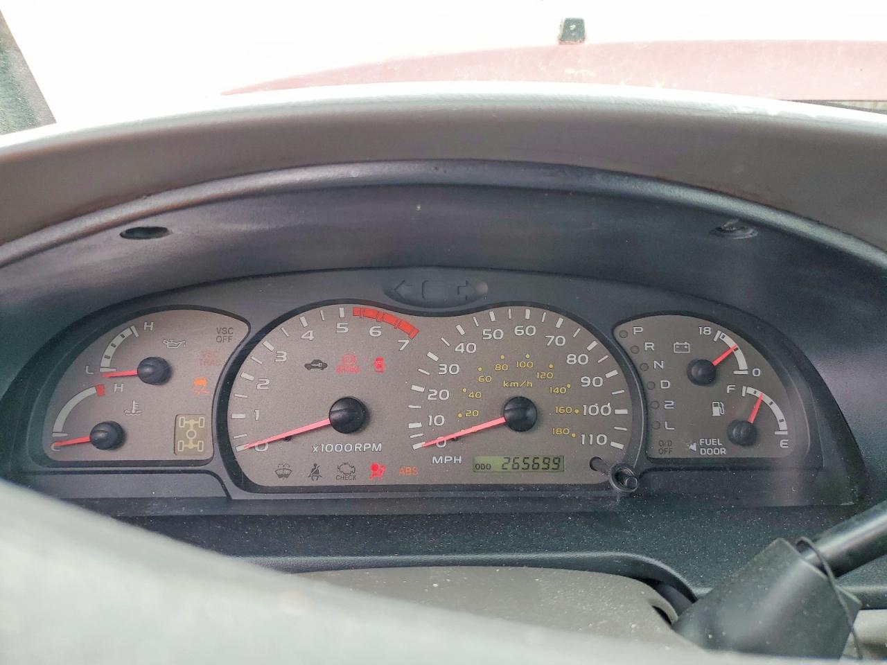 2003 TOYOTA SEQUOIA photo 25