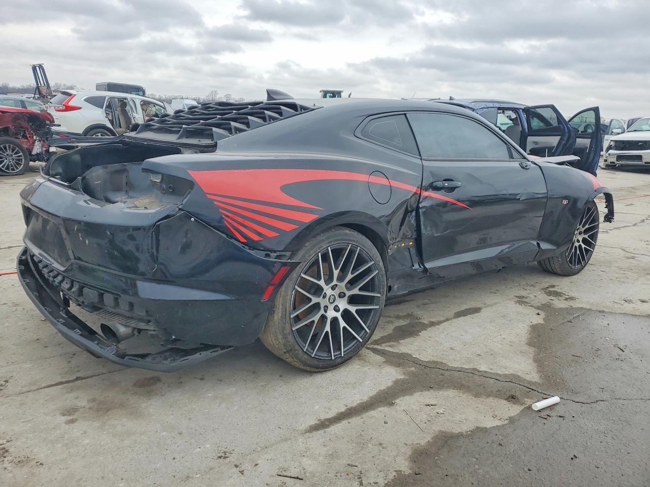 2017 CHEVROLET CAMARO LS photo 5