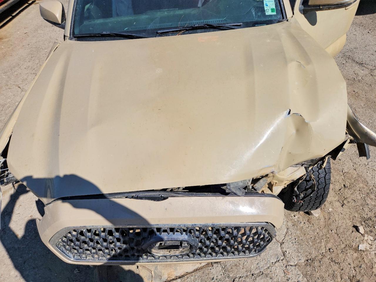 2019 TOYOTA TACOMA DOUBLE CAB photo 31