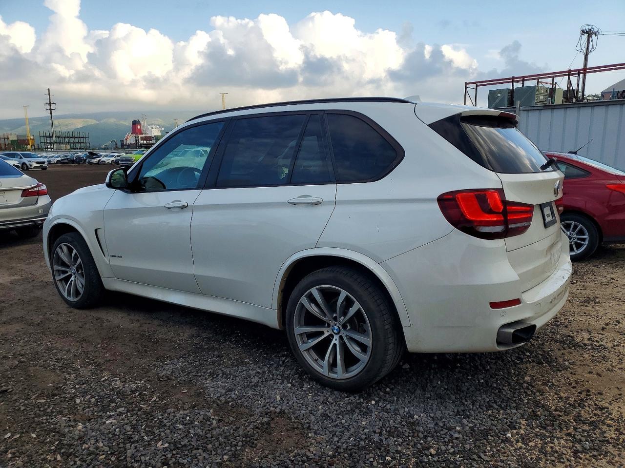 2016 BMW X5 SDRIVE35I photo 4