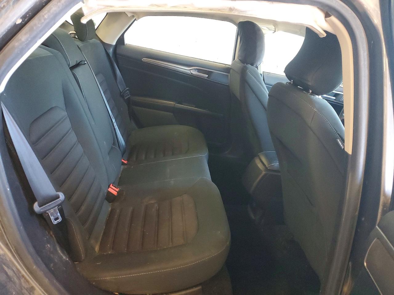 2017 FORD FUSION SE photo 10
