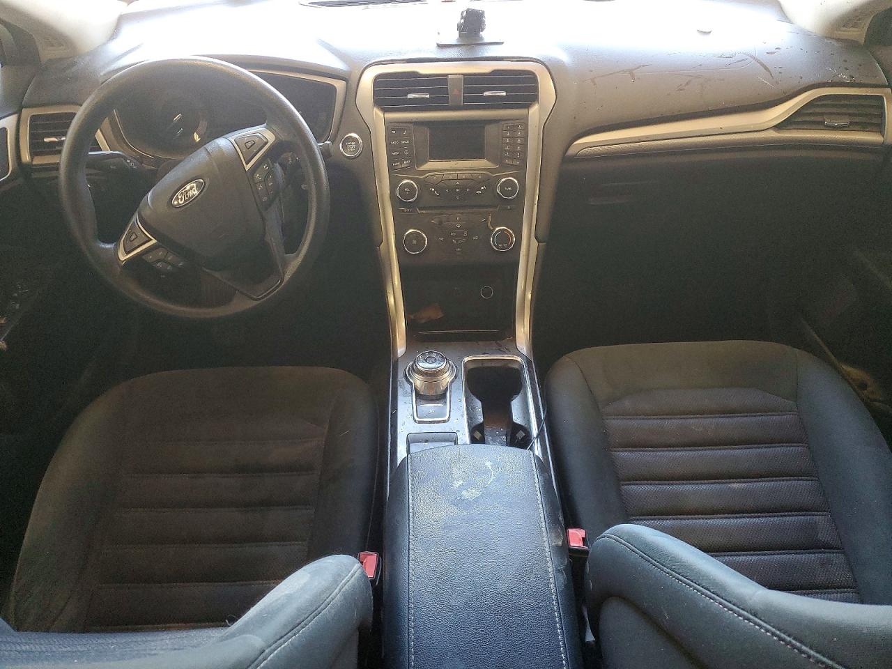 2017 FORD FUSION SE photo 8