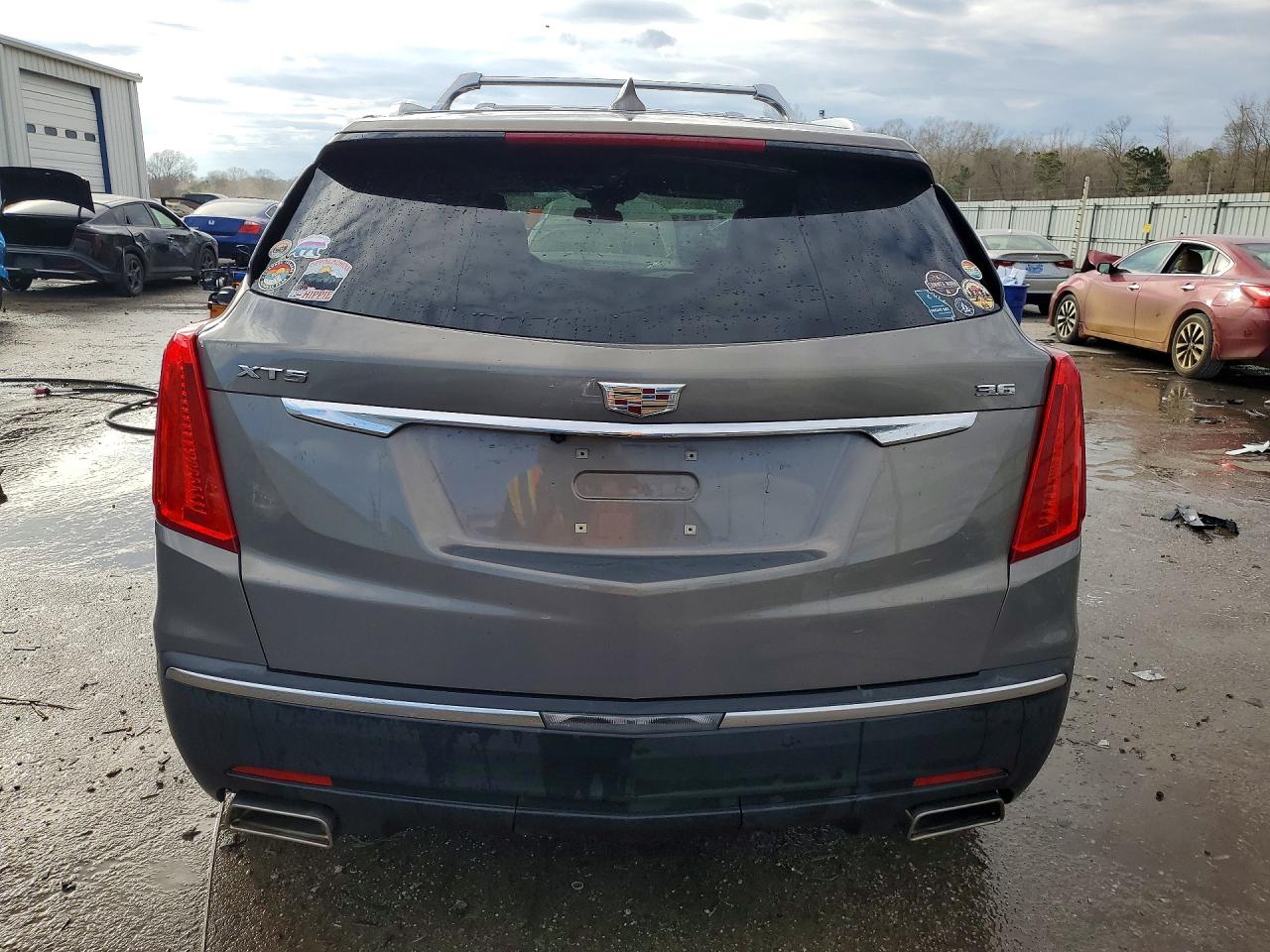 2017 CADILLAC XT5 LUXURY photo 11