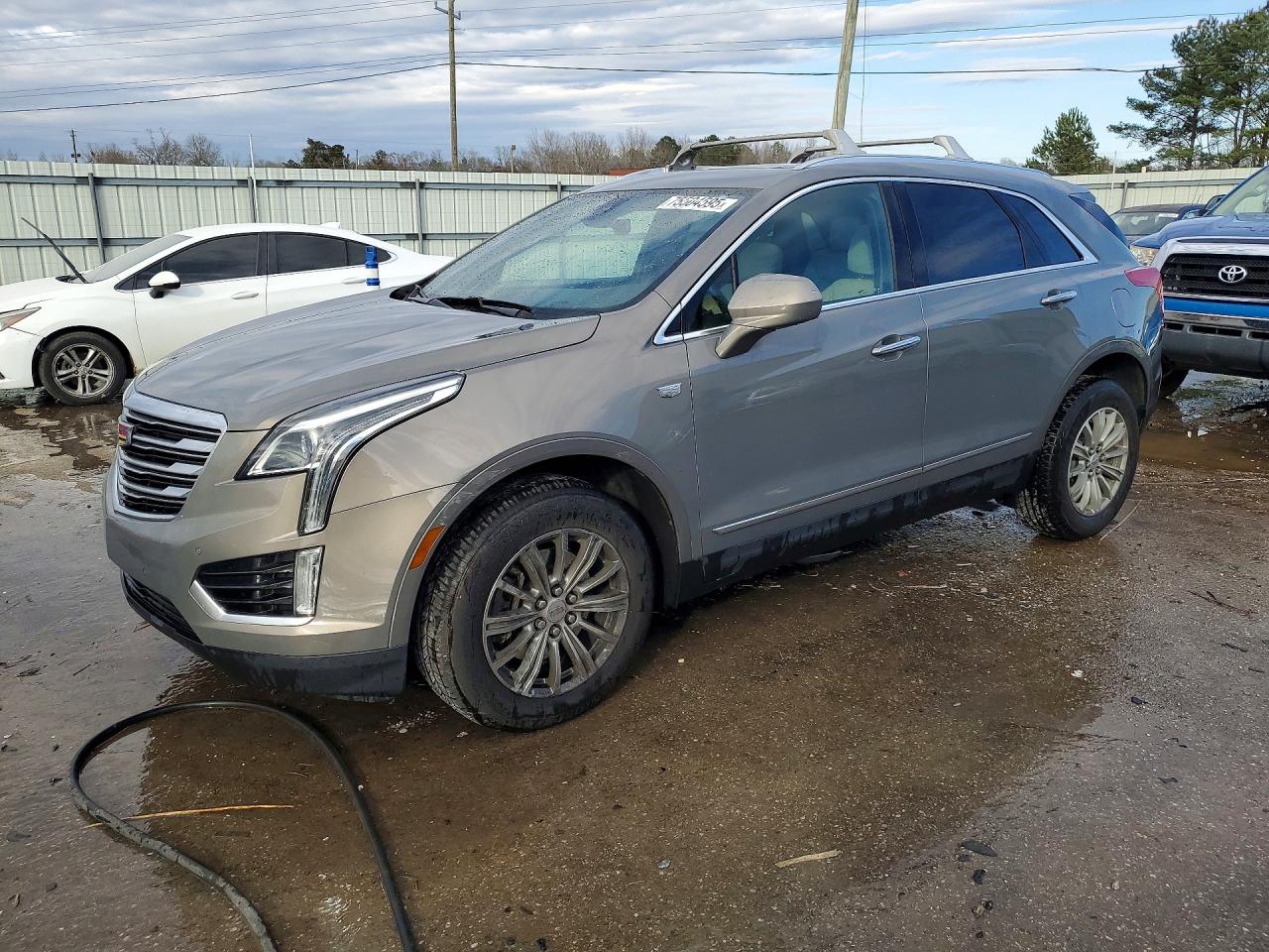 2017 CADILLAC XT5