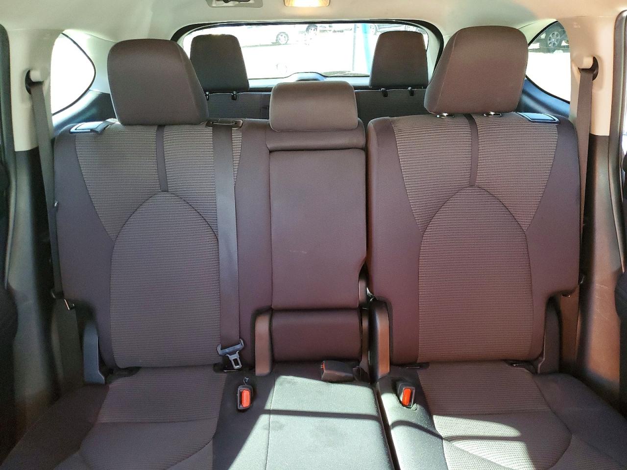 2024 TOYOTA HIGHLANDER HYBRID LE photo 19