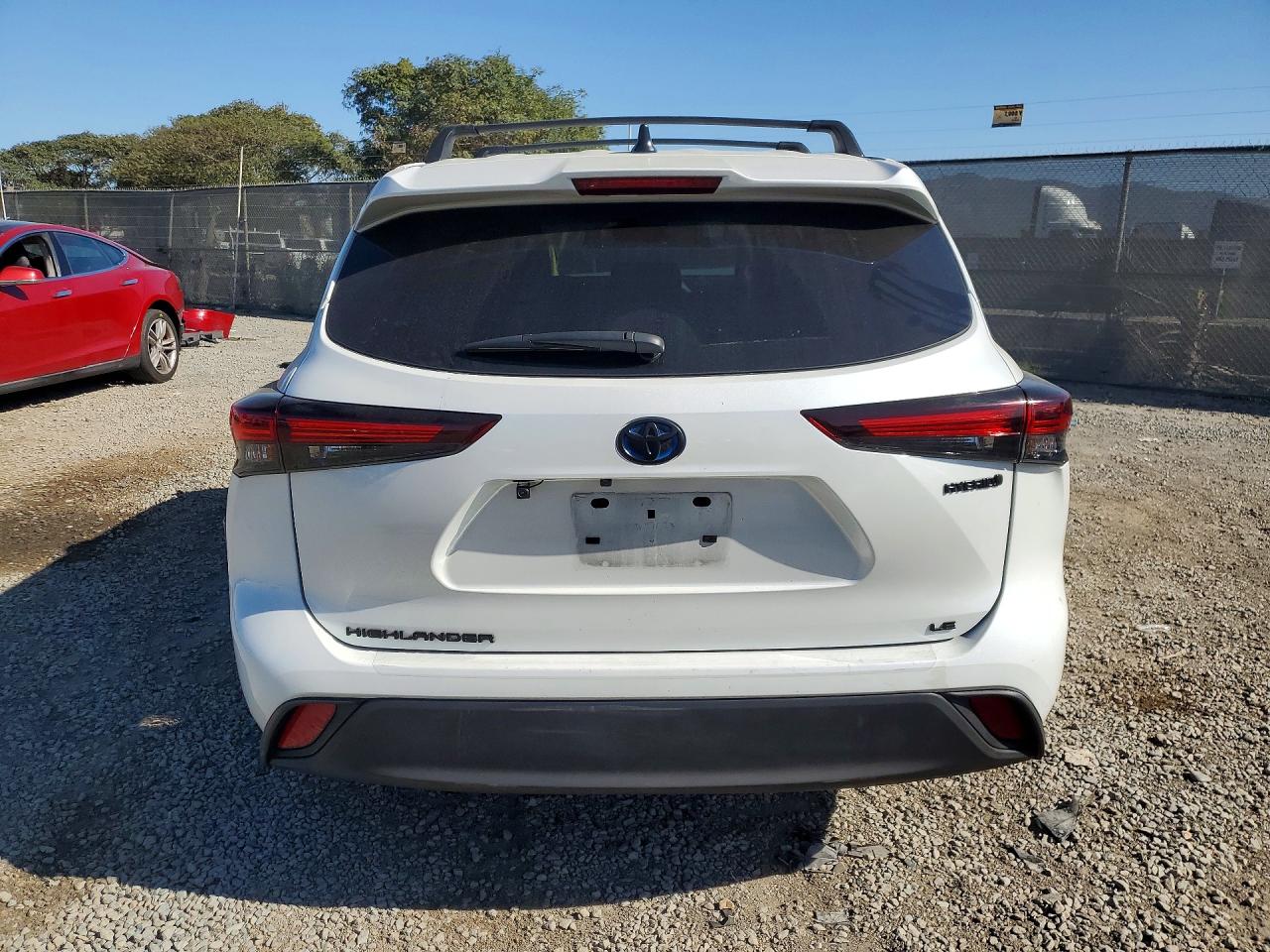 2024 TOYOTA HIGHLANDER HYBRID LE photo 11
