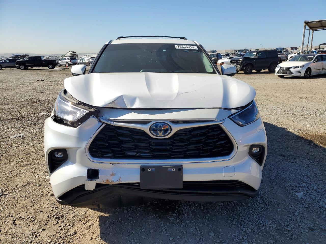 2024 TOYOTA HIGHLANDER HYBRID LE photo 9