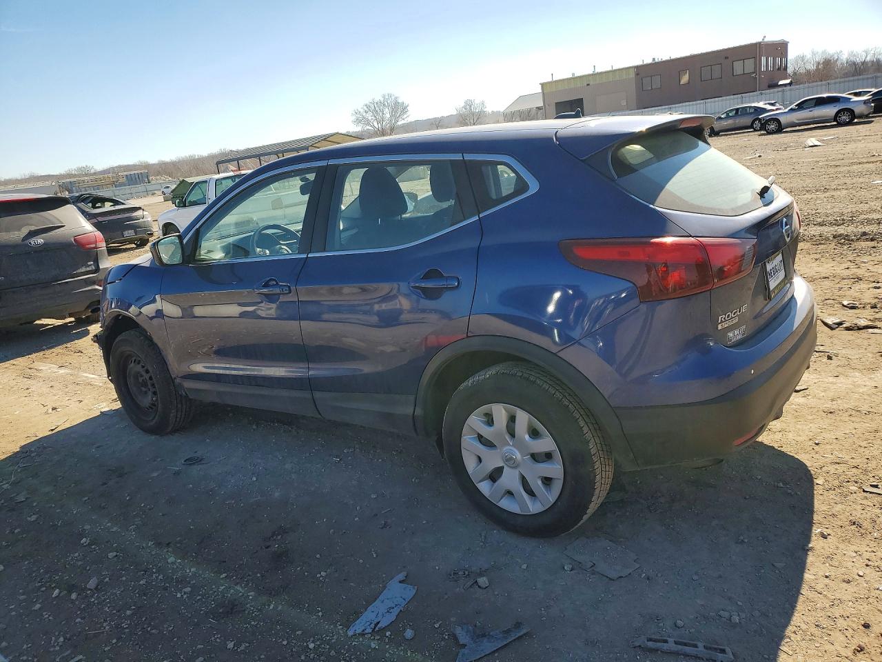 2019 NISSAN ROGUE SPORT S photo 4