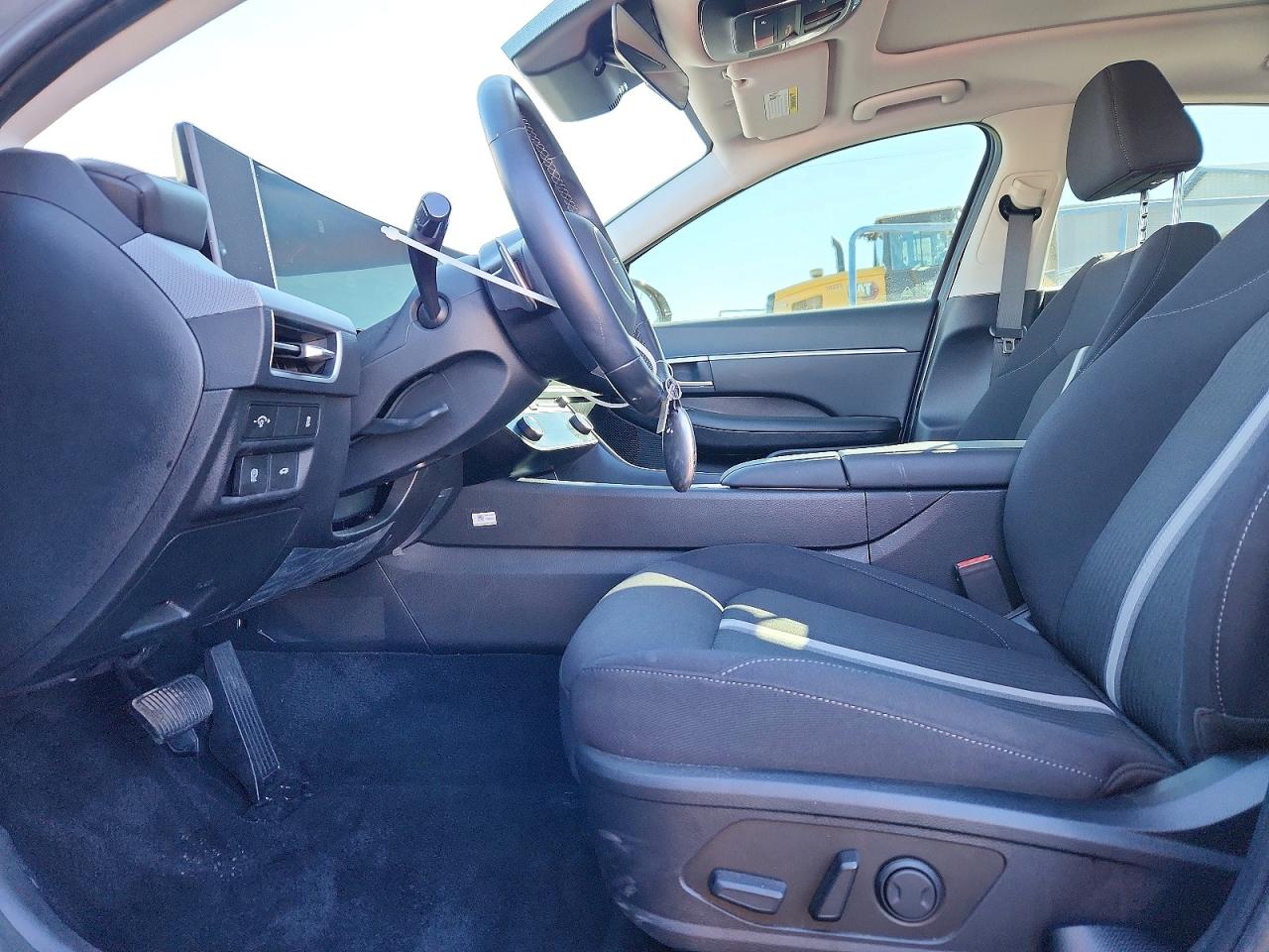 2024 HYUNDAI SONATA SEL photo 13